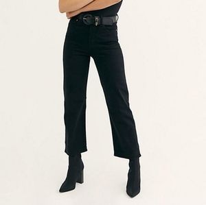 Levi's Ribcage Straight Black Jeans